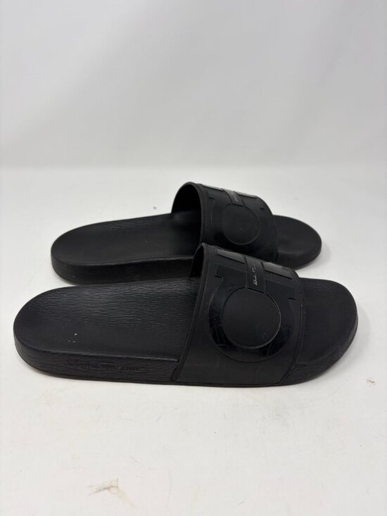 Salvatore Ferragamo men\'s Groove 2 athletic slides 9 Gancini logo black sandals main image 10